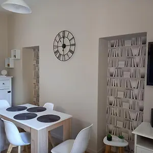 Le Cocoon De Py - Superbe T2 Au Calme Avec Garage Appartement