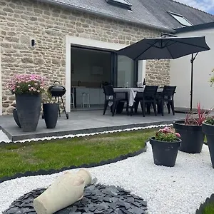 https://la-baleine-tregunc.inbrittany.com